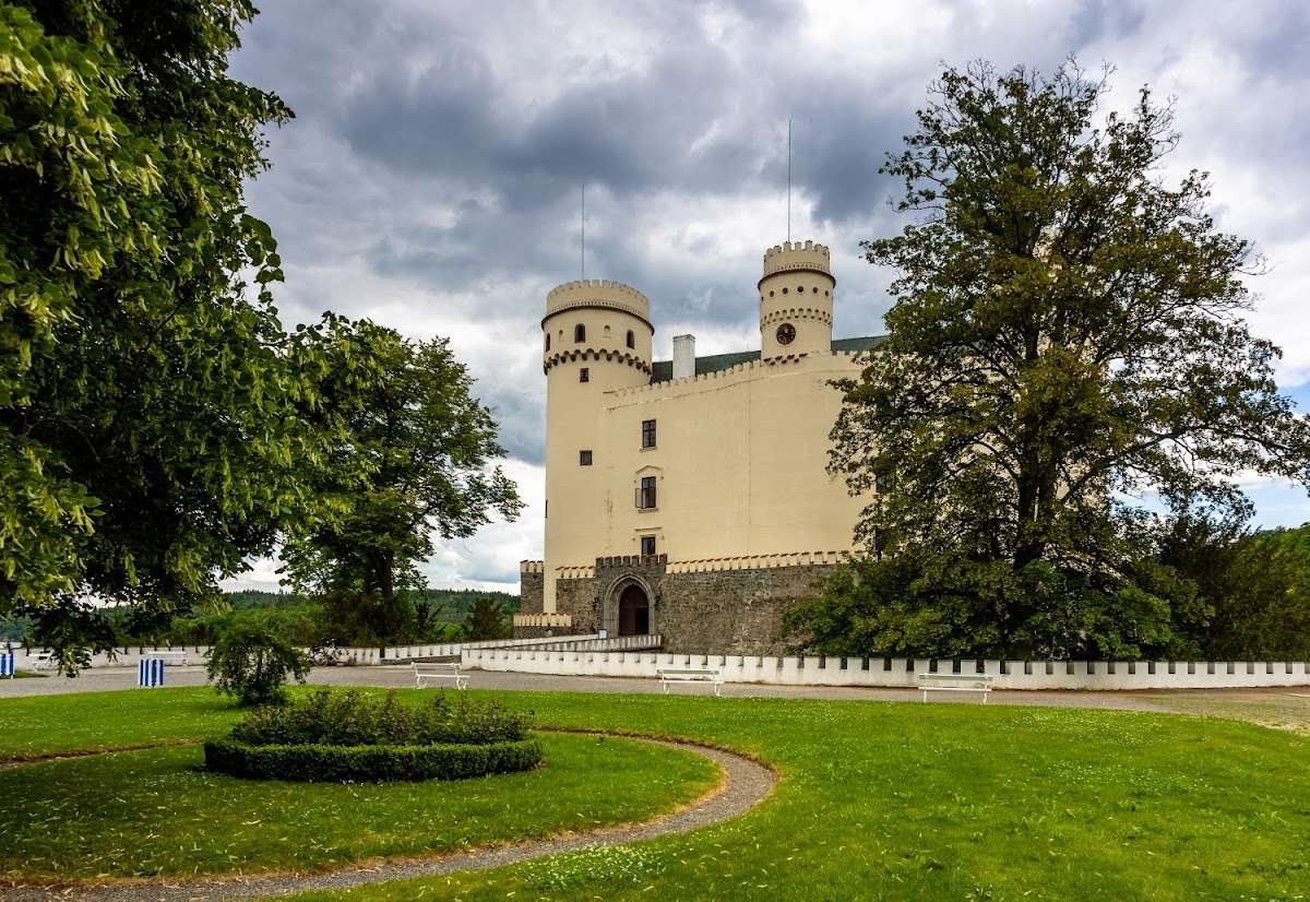 Orlík Castle