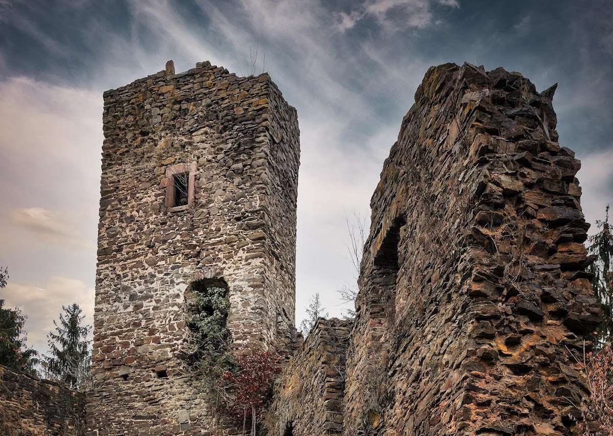 Burg Neublankenheim