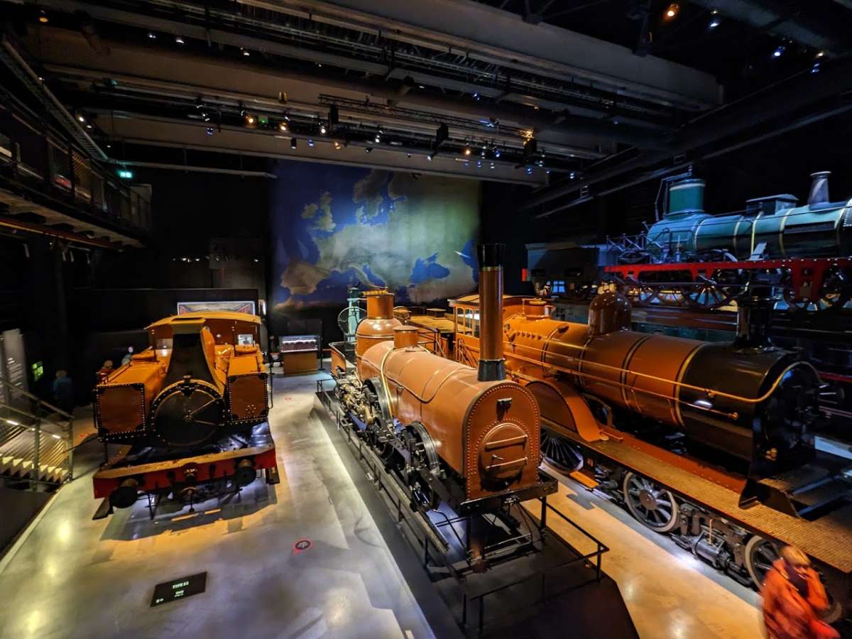 Train World