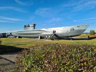 German submarine U-995