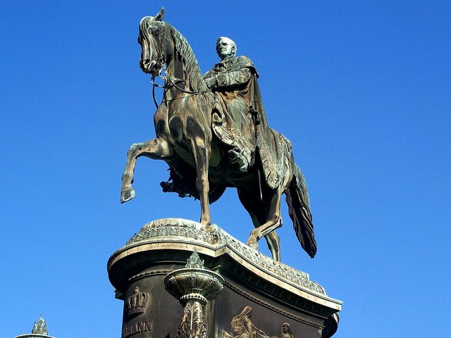 König-Johann memorial (Dresden)